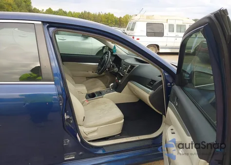 2010 Subaru Legacy 2.5I Premium z USA, uszkodzony, nr VIN 4S3BMCC67A3219133